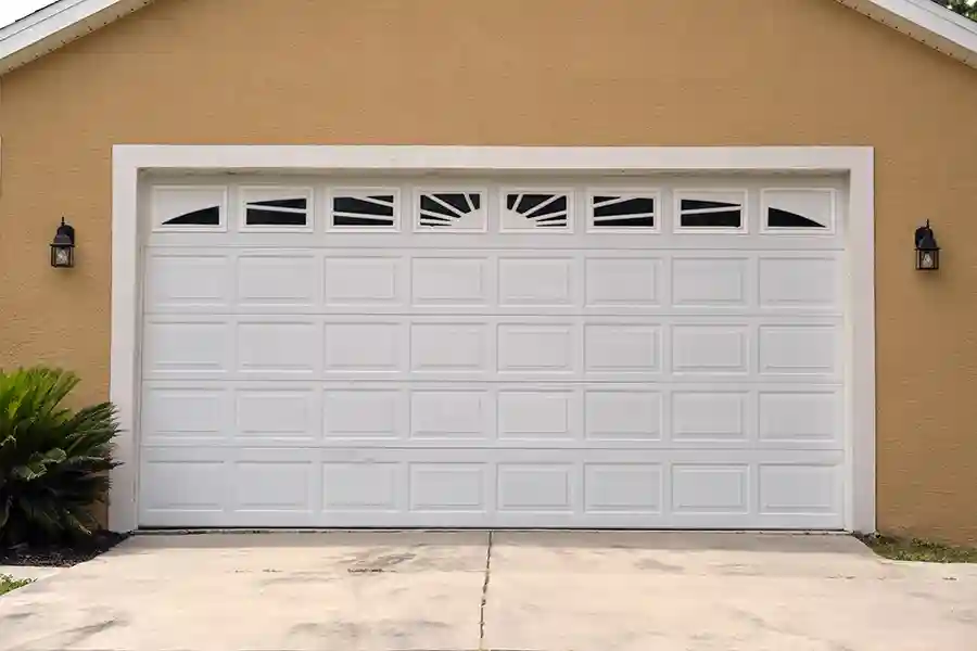 How Garage Door Painting Improves Curb Appeal in Knoxville, TN How Garage Door Painting Improves Curb Appeal in Knoxville, TN