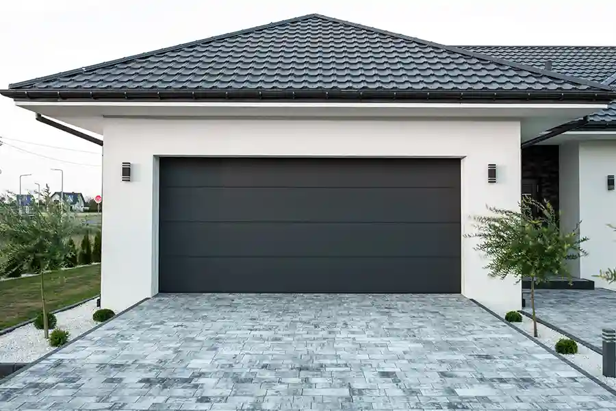 When To Schedule Garage Door Painting Knoxville, TN When To Schedule Garage Door Painting Knoxville, TN